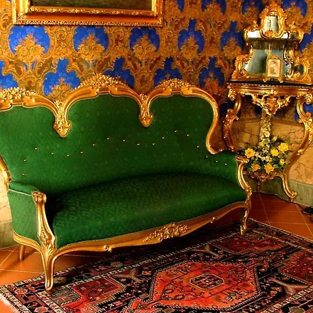 Palazzo Torriani 2* מראדי