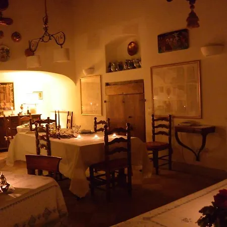 Palazzo Torriani בית הארחה 2*